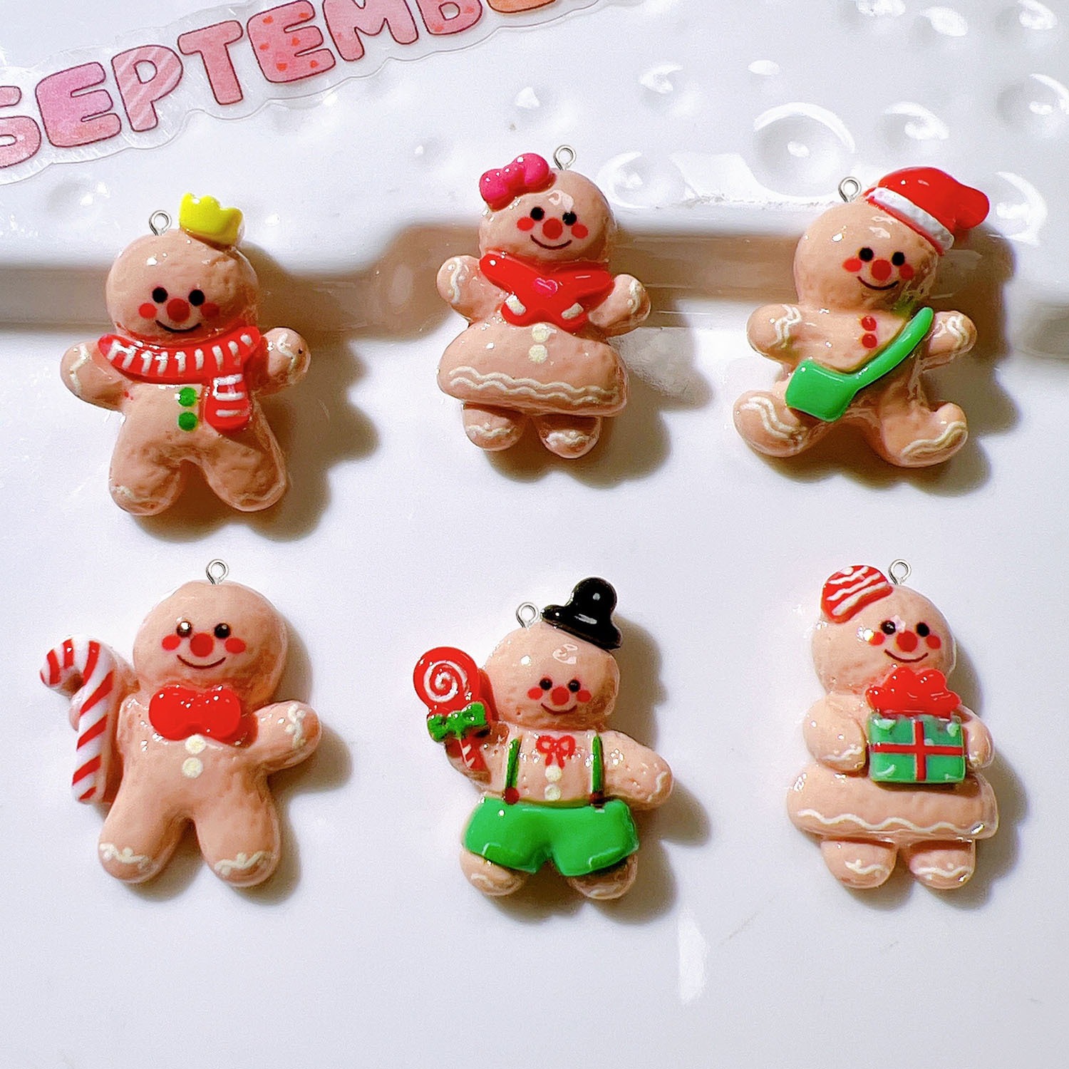 Resin Art Earrings Material - 10 قطع لطيف عيد الميلاد دمية