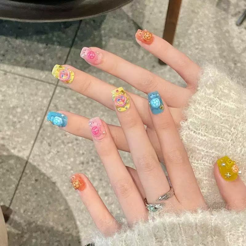 100 قطعة من الزخارف الراتنجية  - مراجعة Resin Art Phone Case وسعره