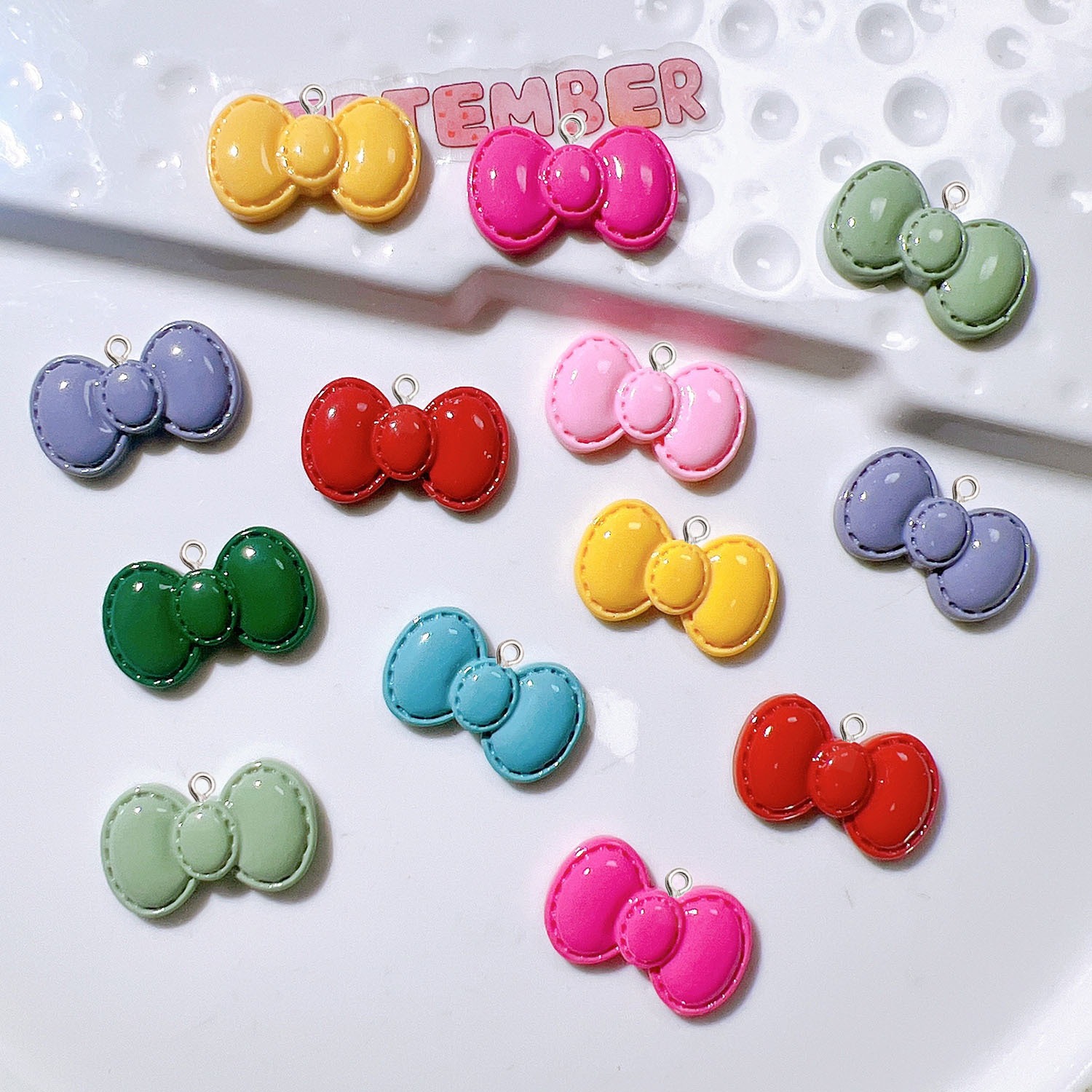 10 قطعة لطيف الكرتون Bowknot ا - مراجعة Resin Art Earrings Material وسعره